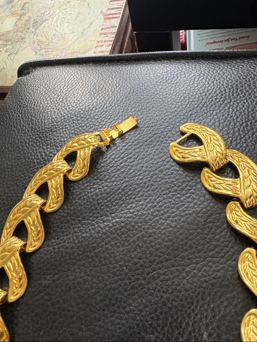 Vintage Bold Gold-Tone Link Necklace and Pierced  Earrings - Picture 8 of 10